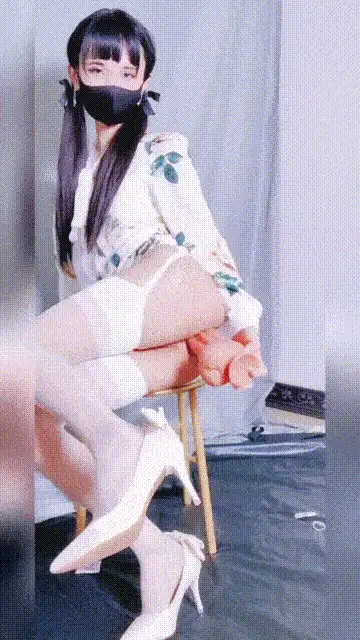 美女御姐 丝袜高跟露脸颜值不错的美女约啪大哥直播激情，口交大【2+3571MB】