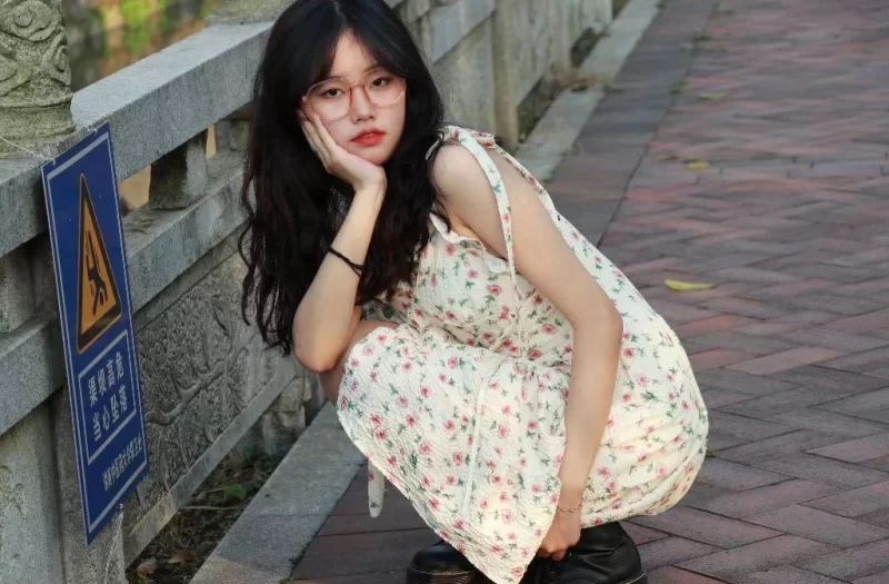 自拍 [绿帽泄密]江苏高颜眼镜婊张X婧,乳头粉嫩,性爱流出【10v7p+864M】
