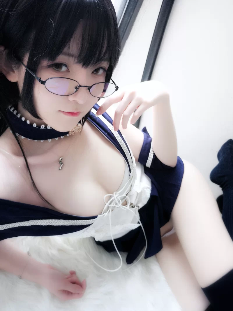 国产coser 小央泽58套【npnv+18G】