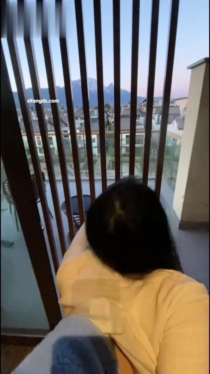 熟女少妇 [绿帽淫妻]反差眼镜少妇，极品高颜值露脸人妻「SMMSMM【5v+2.77g】