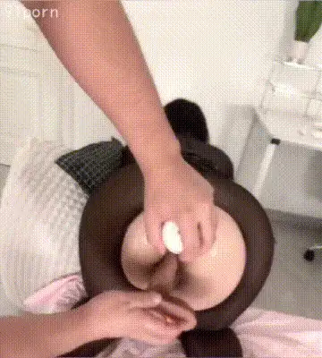 美女御姐 高颜值巨乳反差婊小妈 不为人知的一面 跪着求精【2+1980MB】