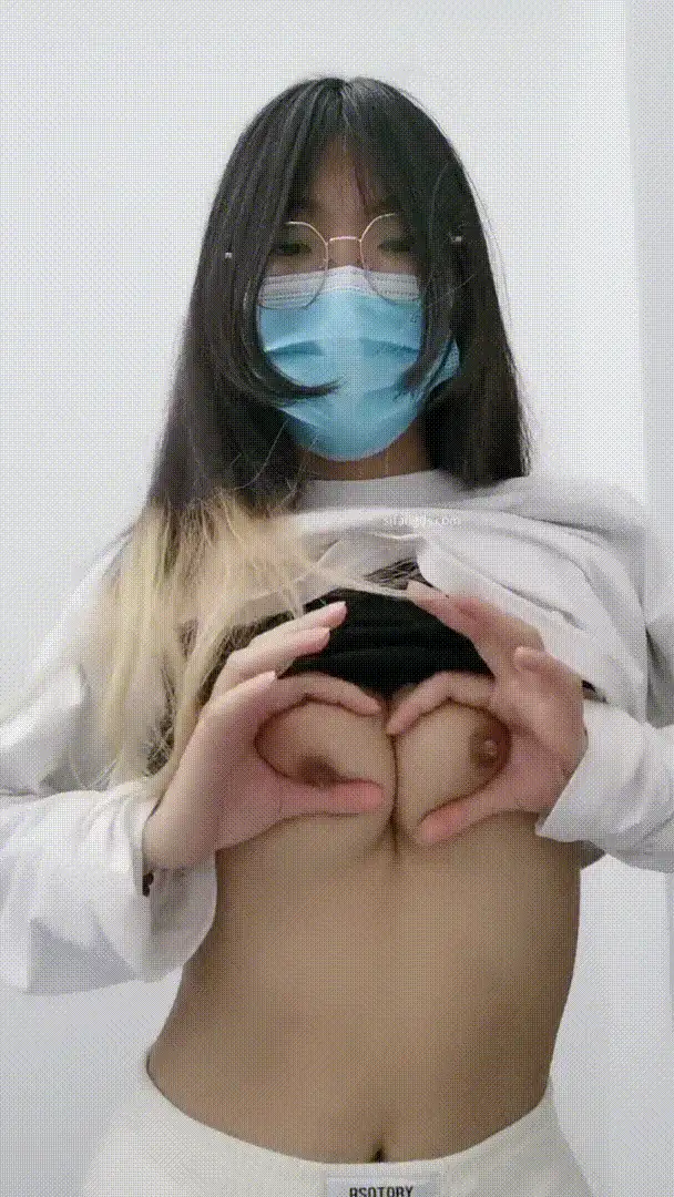 国产主播 [跳跳蛇]骚奶雅雅下午播! 闷骚女大生~裸舞~道具【9V+3.74G】