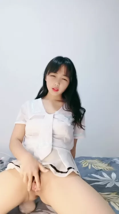 自拍 相貌清纯可人美少妇，带指套自慰抠穴特写私处十分粉嫩【1V+808M】