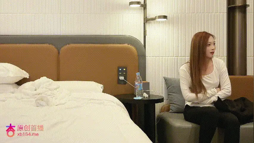 自拍 今天约了个北方姑娘，性格开朗，满背纹身非常酷，口活【1v+581M】