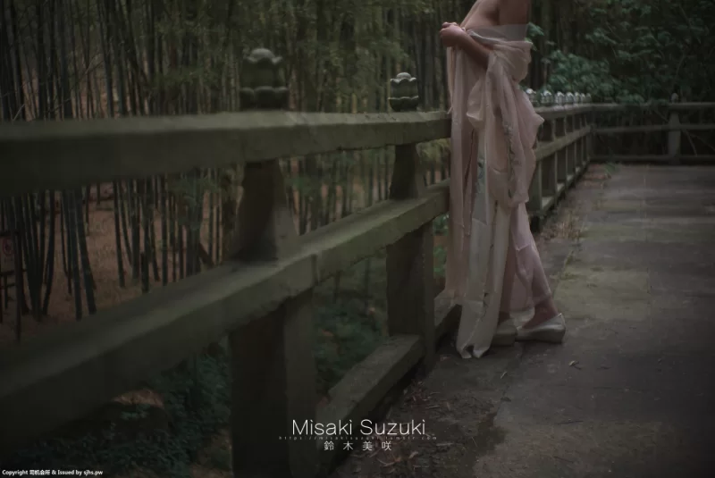 福利姬 铃木美咲(Misaki Suzuki)古风汉服两套 。【7V，95P+1G】