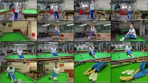 美腿/足控 初夏女神-番茄-校服白丝美腿[100P1V 640M百度网盘]【100p1v+640m】