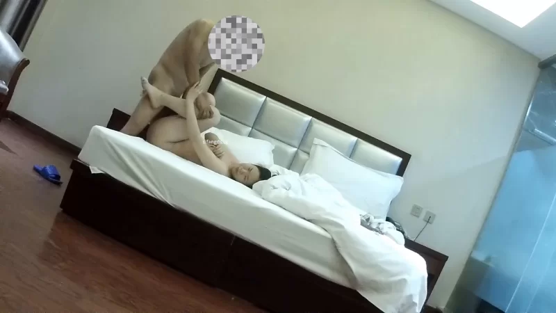 91大神 师范大一学妹，邻家妹子的样子，无套内射【13P+2V+4.86G】