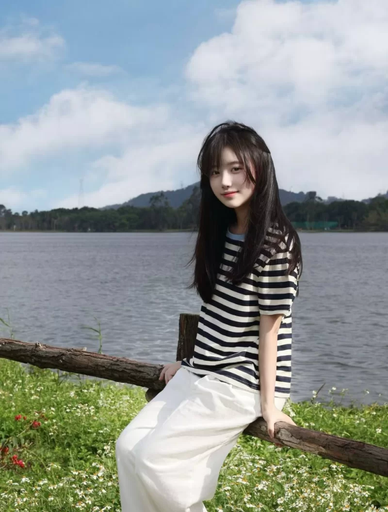 自拍 高颜值嫩妹自慰流出 高潮呻吟 小穴会呼吸【np+nv+42m】
