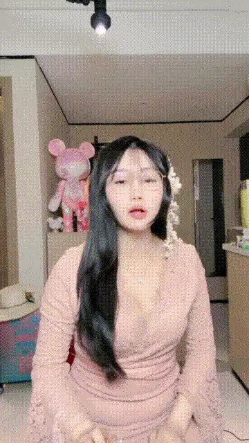 熟女少妇 巨乳熟女 啊好厉害好硬 身材超丰腴 在家被眼镜小哥无套【2+3927MB】
