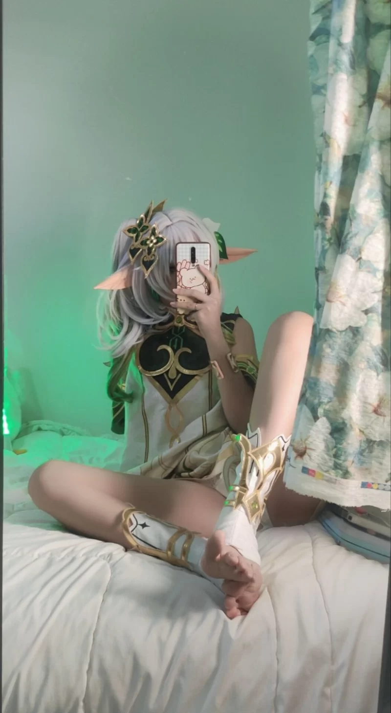 国产coser 洛桑w伊梓 小草神 [39P 3V 111MB]【39P3V+111M】