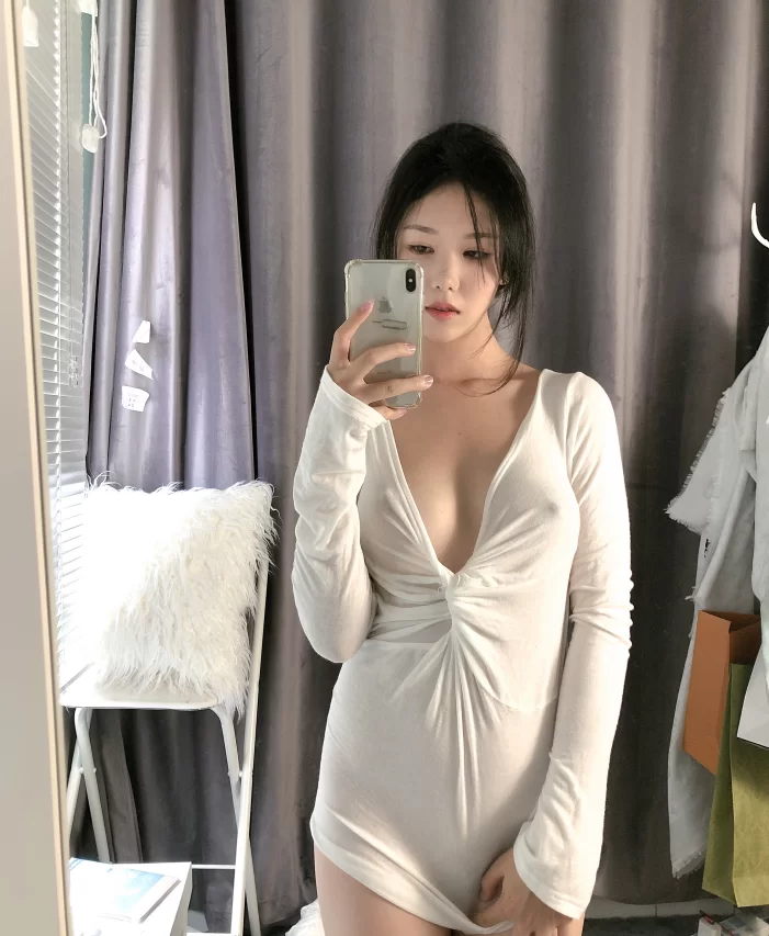 福利姬 抖娘利世-定制_玉女[35P+1V]【35P+1V+200m】