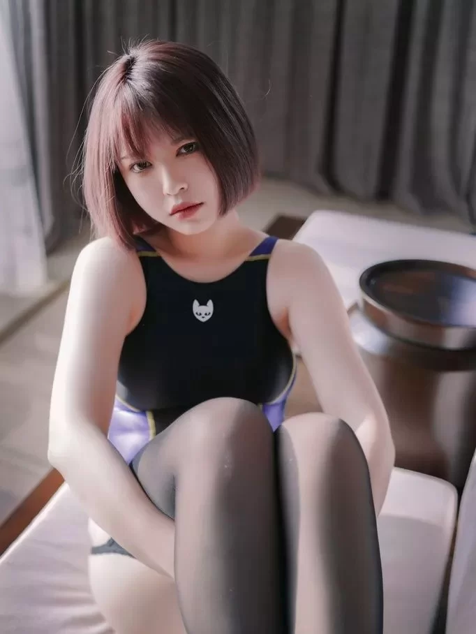 国产coser 半半子写真合集【npv+18g+】