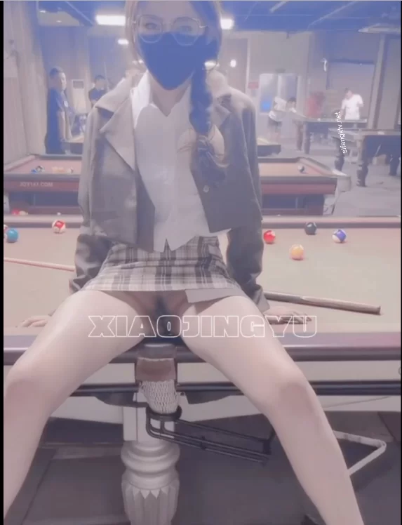 绿帽&换妻 绿帽夫妻小鲸鱼小海怪海贼老僧海盗船长群P啪啪合集【24v+8.97G】