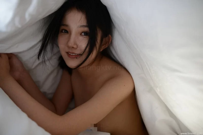 美女御姐 希威社内部资料[小新]白带拉丝 特写 私拍【316P+5V+855M】