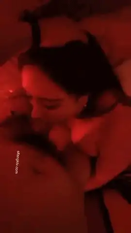 福利姬 京城名媛Ts[王可心 ]极品人造外围，勾搭诱惑直男被一顿修理，群P毒龙口交疯狂输出【nvnp+18G】