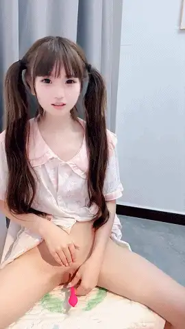 国产主播 雏妹刚成年[03萌宝宝]百变小樱热门抖音裸舞，跳蛋自慰【33v+47G】