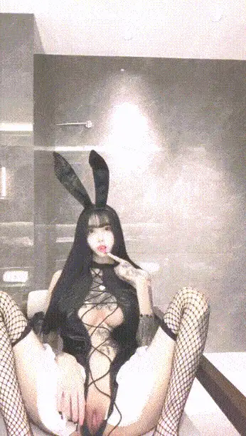 美女御姐 露脸才是王道，天使面孔魔鬼身材，蜂腰翘臀巨乳反差尤【2+1541MB】