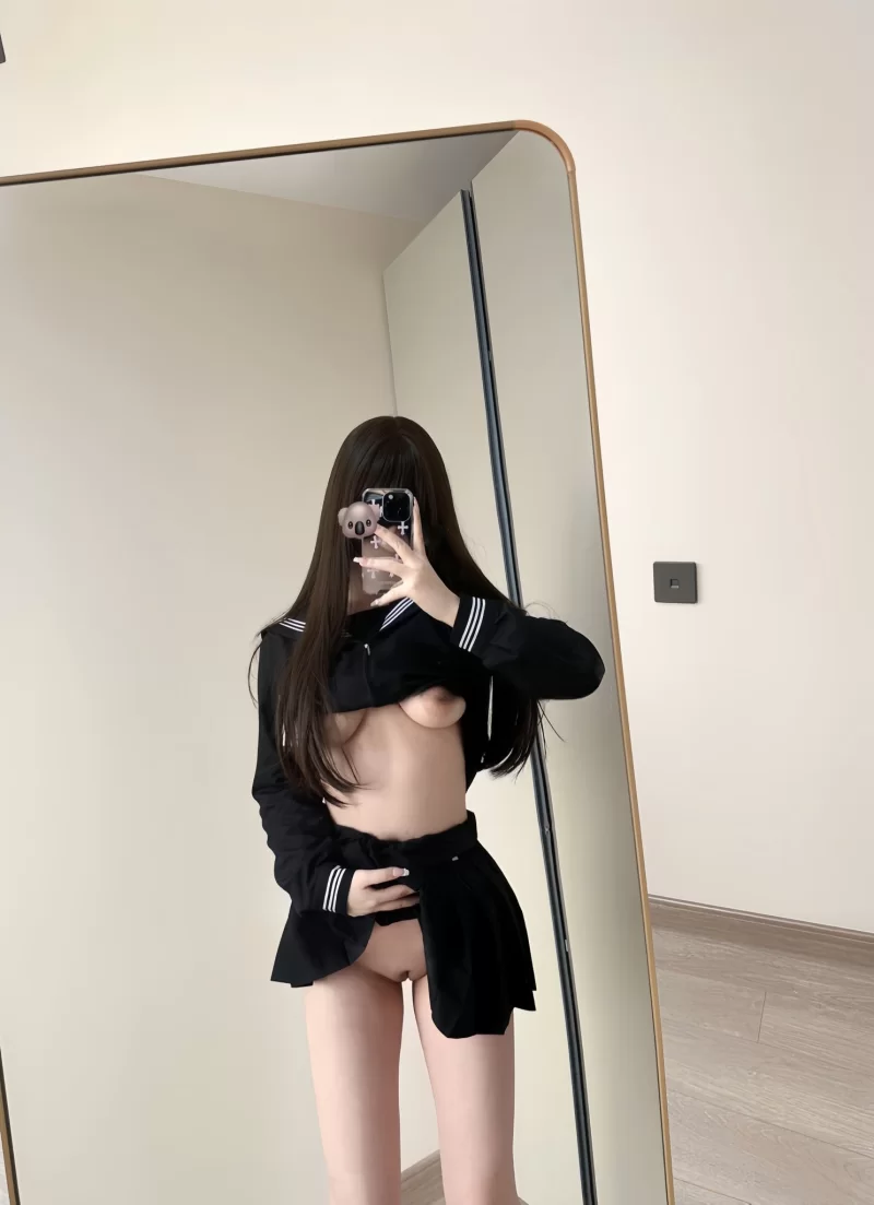 高颜值美女 JK美少女南美洲狮写真！【94p+152m】