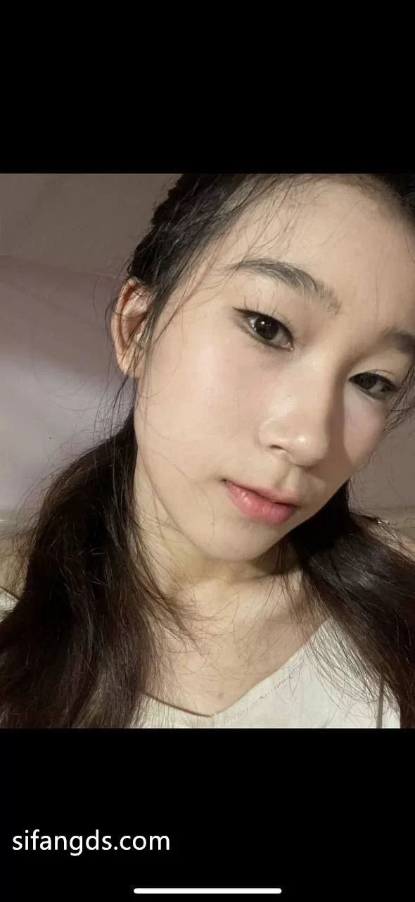 美女御姐 年度最佳露脸泄密，舞蹈系美女小微与男友性爱纪实【28v+5g】