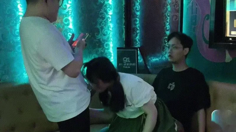 自拍 ❤KTV系列 暗黑KTV 各种淫乱骚舞做爱合集【476v+42.5g】