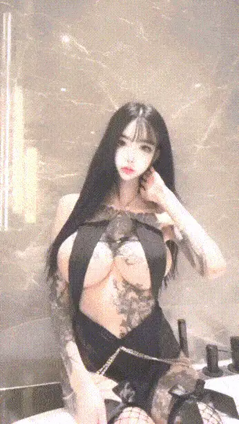 美女御姐 露脸才是王道，天使面孔魔鬼身材，蜂腰翘臀巨乳反差尤【2+1541MB】