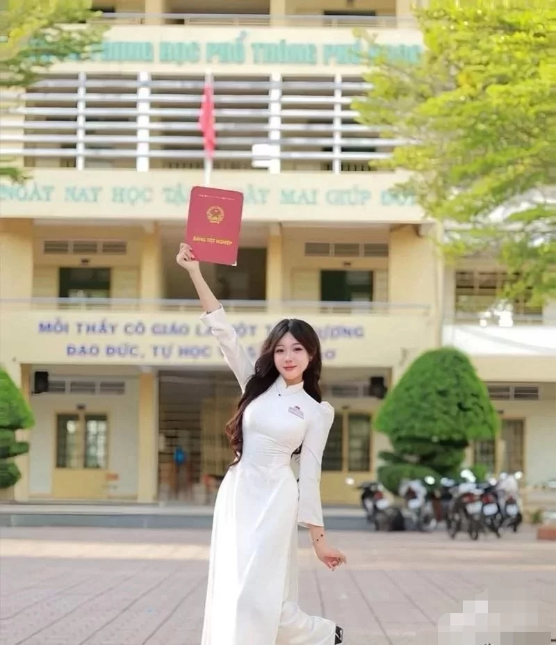 自拍 越南河内科技大学校花[郑玉娇]拍摄的性爱影片被渣男泄露【1+247m】