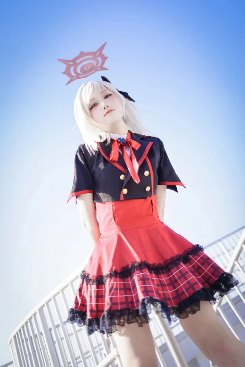 国产coser lunananya 浅黄睦月 [25P 145.81 MB]【25P+145M】