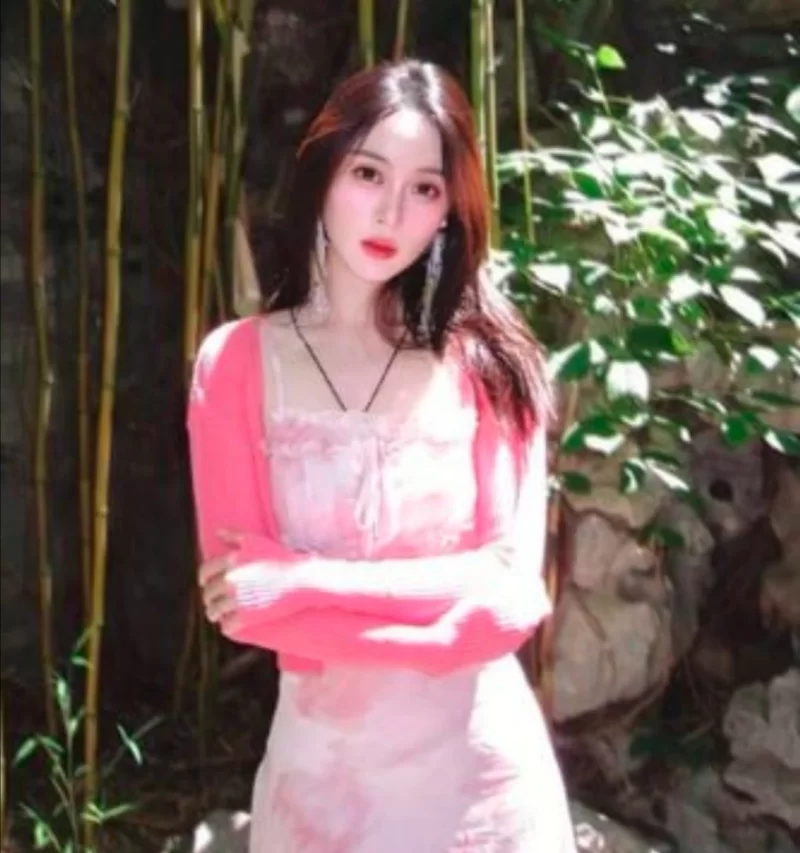 各种门 （门事件）河北艺术职业学院极品校花[王丽莎]私下淫乱偷情金主 床上浪荡双腿打颤！【1V+111M】