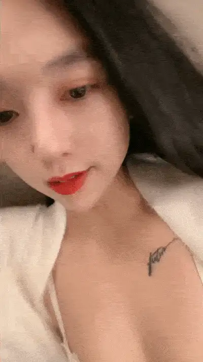 美女御姐 甜美顔值妹妹！嬌小身材非常耐操！服裝店地上操逼，掏【2+2433MB】