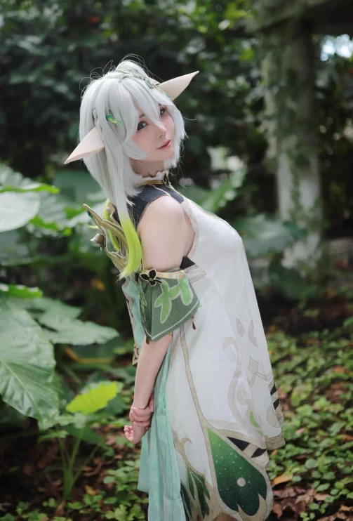 国产coser 上杉绘梨落 - NO.003 纳西妲【46P+748MB】