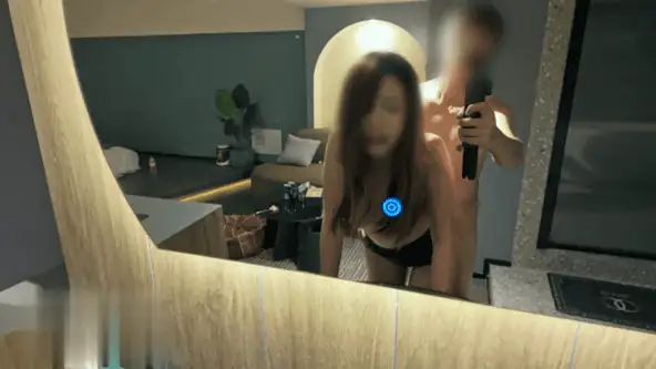 美女御姐 约炮大神口巾SANG7月付费福利，约炮多位极品女神【19V+1.02G】