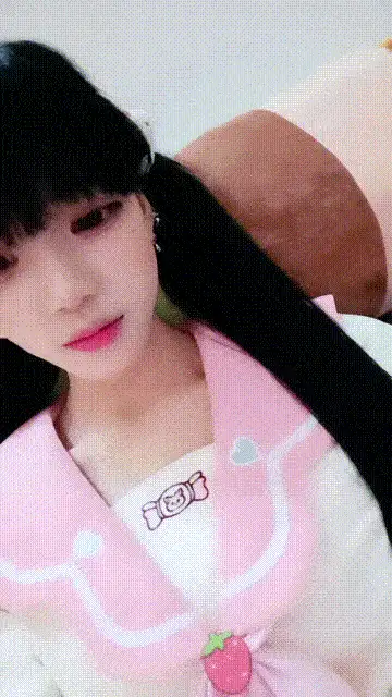 美女御姐 级火爆尤物学妹 [樱川荟子]秒杀一切网红明星，多场无【2+6800MB】