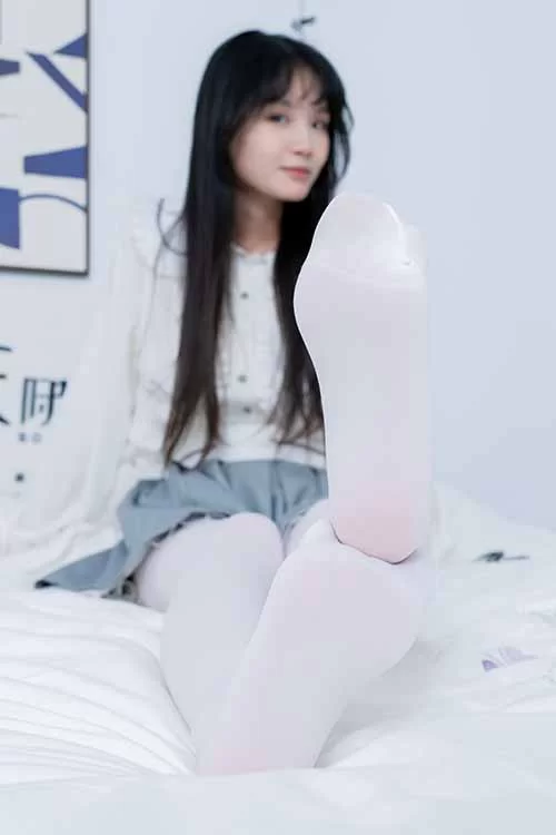 美腿/足控 袜啵啵-甜甜圈-高跟凉鞋、厚白丝裸足[150P-1V-1.8G百度网盘]【150p1v+1.8G】