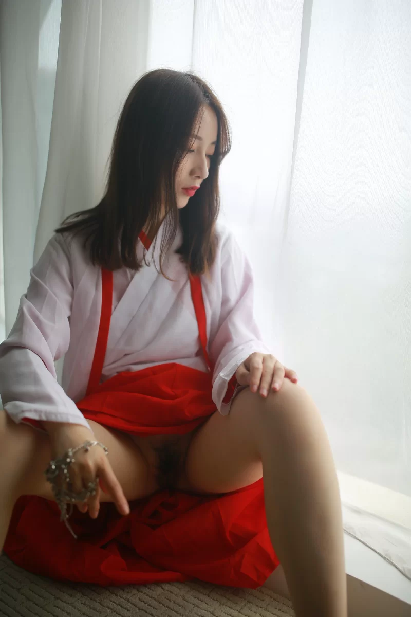 国产模特 国模福利姬美女 小马苏椹嫃大尺度 无水印私拍 原版套图【8V+691P+4.56G】