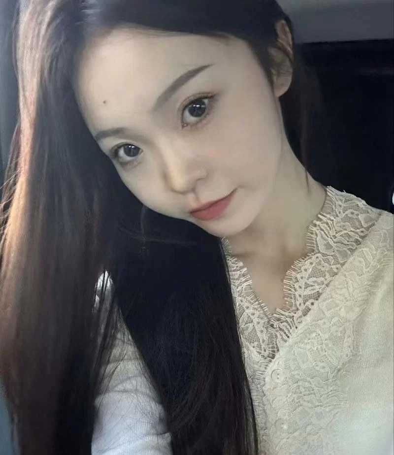 自拍 上海高颜值幼师❤️刘雨菲❤️人前女神人后贱母狗 被炮【1v+100M】