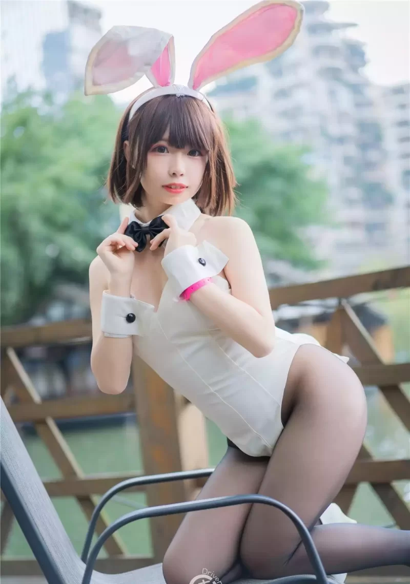 国产coser 十万珍吱伏特写真合集【npv+10.11g】