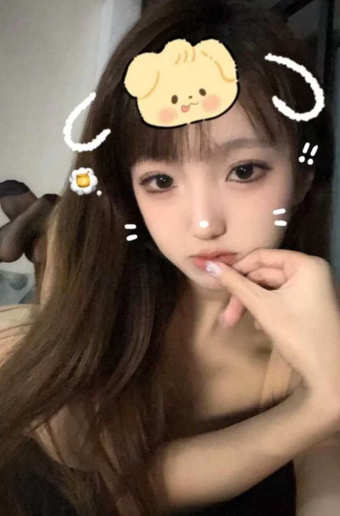 自拍 [某某门事件]第467弹 长沙骚货❤️刘子玥❤️在soul上裸聊被曝光【1+340m】