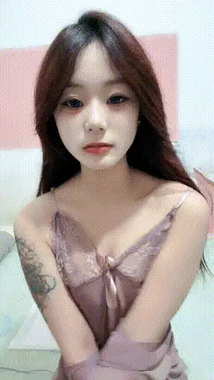 女大学生 新人校花下海！迷死我啦~[满嘴小生命]大秀喷水【2v+3.2g】