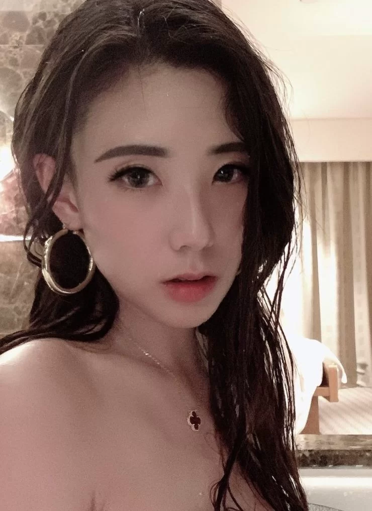 自拍 爆红推特网黄韩国极品高颜妈生脸极致浑圆美乳反差少妇【1+4.3g】