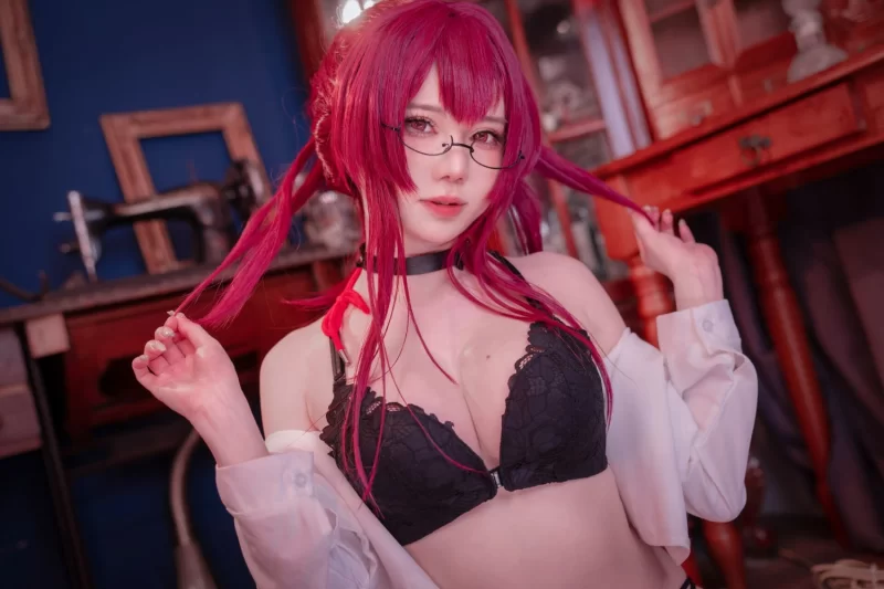 日韩coser Sally Dorasnow - Kafka OL [35P-566MB]【35P+566M】