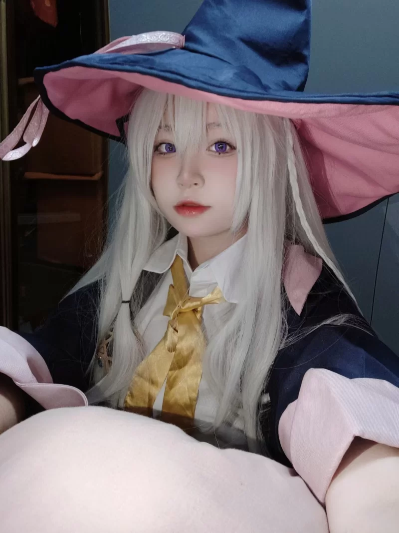 高颜值美女 [定制泄漏]露脸清纯少女 宿野suye 写真作品合集【15v808p+8g】