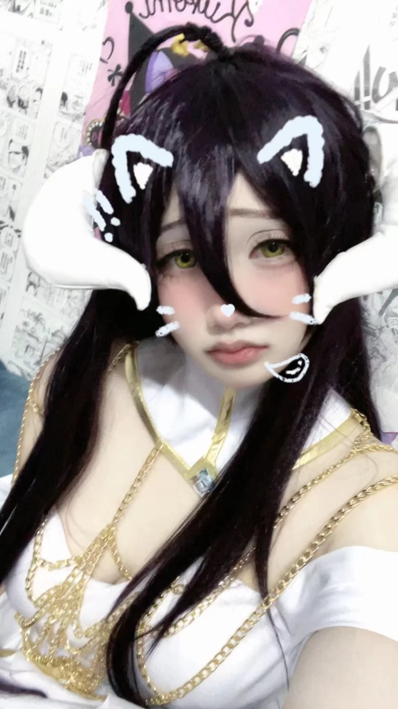自拍 广西柳州反差巨乳女高中生杨子玉发骚裸照，乳摇视频【3v，21p+9.4mb】