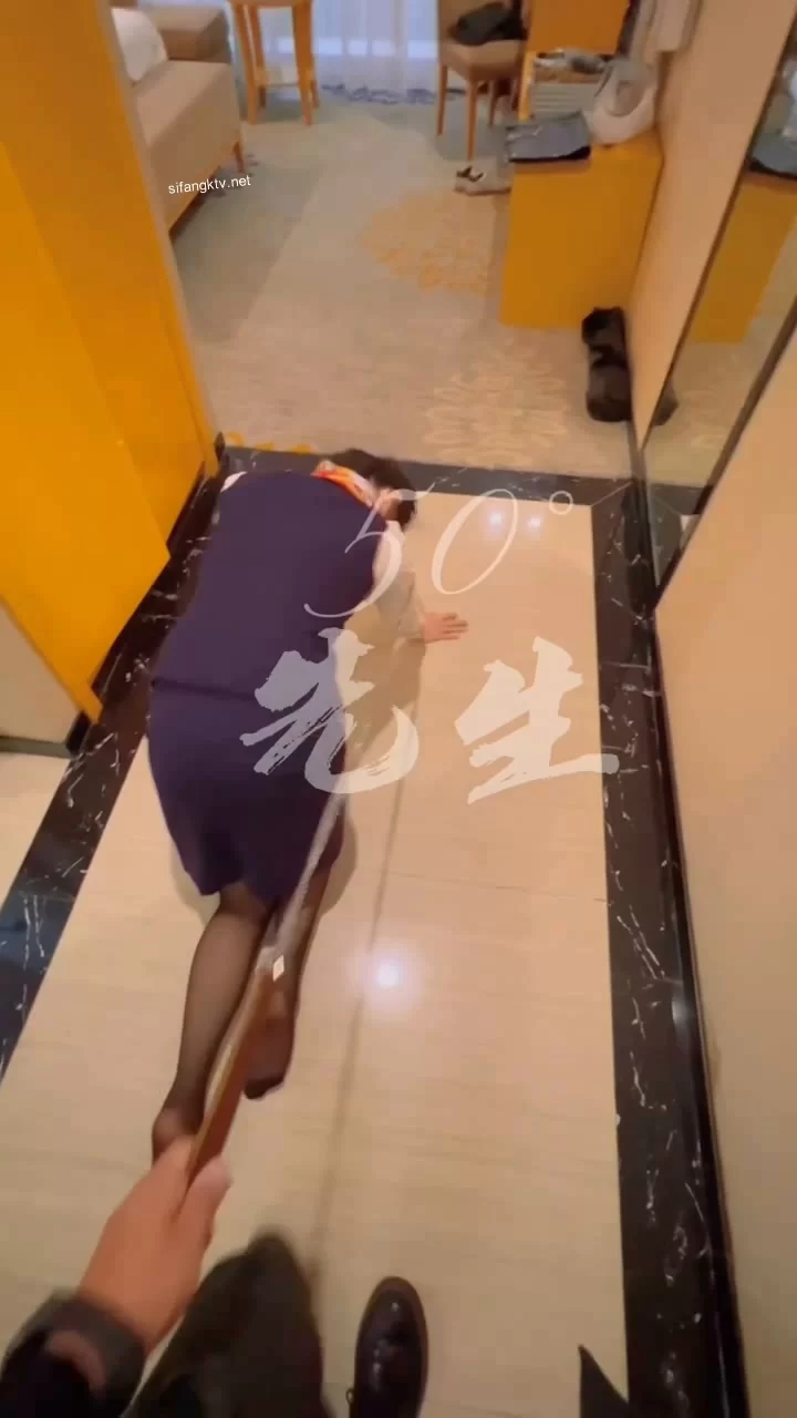 绿帽&换妻 绿帽调教达人[渡先生]酒店调教空姐制服母狗【2V+518M】