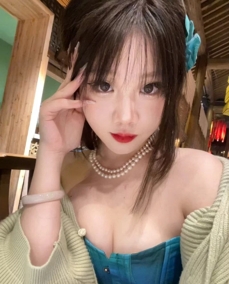 自拍 重庆超纯超反差的大三学妹性爱泄密【28p+15v+1.14G】