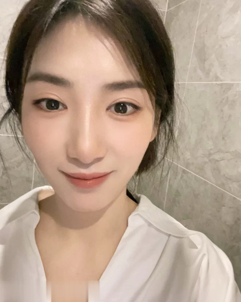 美女御姐 [极品泄密]超美清纯反差G奶女神，啪啪洗澡视频流出，【9v+24p+1.1g】