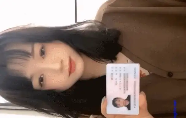 美女御姐 新果贷来了，本次只有裸拍视频【42V+2.16G】