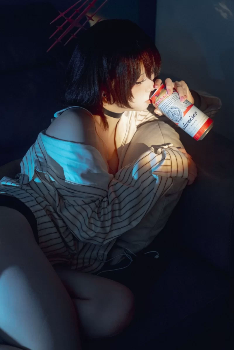 国产coser 纸悦Etsu_ko－美咲泳装 [28P-431MB]【28P+431M】