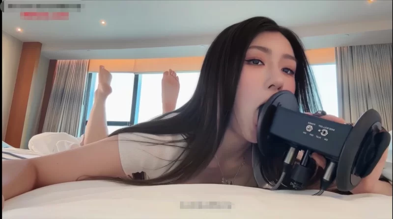 ASMR ASMR[LonikaMeow]7.1最新-舔耳【1V+114M】