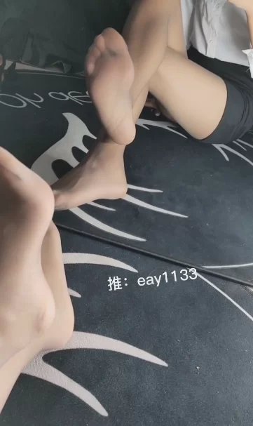 美腿/足控 露露学妹秀足福利小合集❤️【多v+557mb】