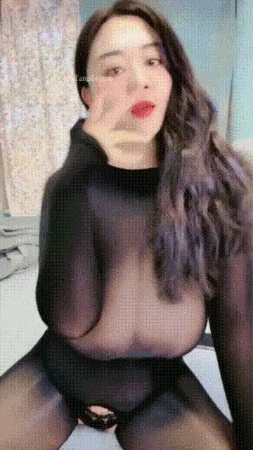 美女御姐 妃妃宝贝]超级巨乳少妇捧起双乳吸舔咬自慰乳交【2+3831MB】
